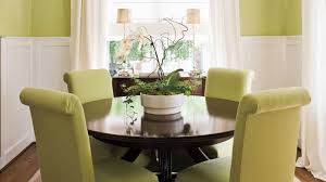 A small dining room brings unique challenges to picking out and arranging furniture. Dining Room For Small Space Layjao
