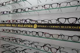 Cermin mata yang biasa kita pakai hanya berfungsi sebagai tongkat kepada mata dan tidak menyembuhkan malah ada di antara kita pada setiap tahun perlu menukar cermin mata disebabkan power naik. Yaya Natsumi Official Blog Kedai Cermin Mata Viral Murah Di Eye Pro Vision Sungei Wang