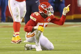 Tickets to sports, concerts and more online now. Chiefs News Way Too Early 2022 Mock Draft Has The Chiefs Drafting A Potential Replacement For Frank Clark Arrowhead Pride