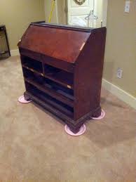 How To Move Heavy Furniture By Yourself Put Plastic Plates Under The Feet And Slide Haha Moving Furniture Moving And Storage Furniture Diy