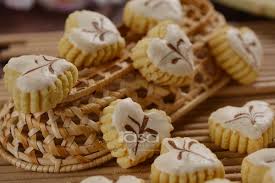 Terdpat juga koleksi resepi biskut tanpa bakar iaitu tanpa menggunakan. Biskut Mama Carey Renyah Dibuat Tapi Tetap Ramai Peminat