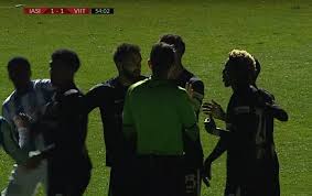 Trăiește adrenalina meciului cu streaming live. Video Poli Iasi Fc Viitorul ConstanÅ£a 2 1 Ireal Meciul S A Terminat Fix In Momentul In Care Poli Iasi A Marcat Al Doilea Gol Poli Iasi A Pierdut Cu 3 0