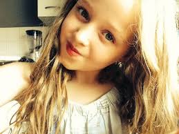 Ella Burton (@burton_ella)