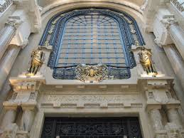La galería güemes, inaugurada en 1915, funcionó en el pasado como lugar de compras y de acontecimientos sociales. Art Nouveau Galeria Guemes Buenos Aires