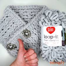 In this video you will learn how to make a giant montauk throw using big loop yarn and giant circular size us100 35 mm knitting needles. Crossed Loops Cowl Free Maker Pattern On Moogly