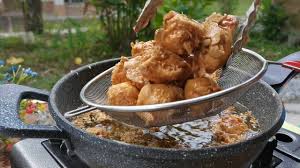 Cempedak ni buahnya dari kebun bapa mertua saya.isinya elok dan manis, kalau beli buah cempedak pilih yang wangi itu tandanya buah sudah masak. Lrmf9kqyzhs Ym
