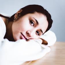 Illustratrice en 'Slimste mens'-revelatie Chrostin: 'Het is gedaan met mij  te verantwoorden voor hoe ik eruitzie'