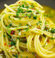 Add your finely chopped (not crushed) garlic and peperoncino. Garlic Italian Kitchen Club