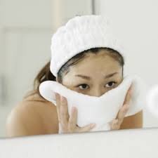If towels find themselves on the floor, the lack of air circulation will cause bacteria to grow quickly. Should I Use Different Towels For My Face And Body Derms Weigh In Allure
