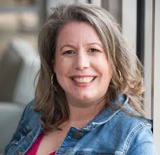 Desiree Doucet's Instagram, Twitter & Facebook