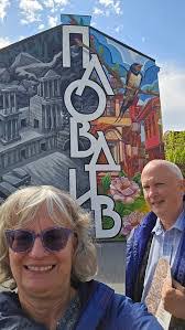 Nancy Gharib's Instagram, Twitter & Facebook