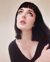 Leona Malone's Instagram, Twitter & Facebook