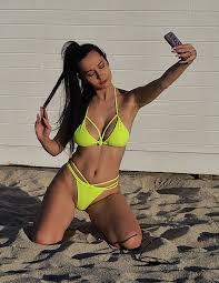 Iva Srutkova sensual sex video