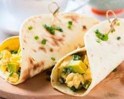 Recette De Wraps Aux Oeufs Brouilles A L Avocat Pour Petit Dejeuner Dietetique Recette Petit Dejeuner Dietetique Recette Wrap Recettes De Cuisine