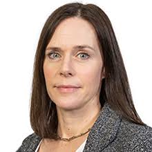 Karen Arnott's Instagram, Twitter & Facebook