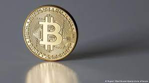 Bitcoin's price timeline can be seen from a logarithmic perspective. Will Bitcoin Become Millennial Gold Business Economy And Finance News From A German Perspective Dw 08 01 2021