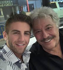 Easy way to my heart: be sweet to my parents. The truth is Bill Medley is  kind and sweet and loving to everyone he meets. And today is his birthday  so it's