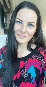 Daphne Carmichael's Instagram, Twitter & Facebook