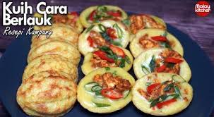 Daun pandan 2 helai (disimpulkan) secubit garam; Resepi Kuih Cara Berlauk Malay Kitchen