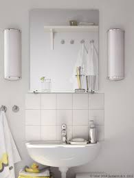 Zahvaljujuci Obliku Ruba Fullen Ogledalo Mozes Koristiti I Kao Drzac Za Sapun I Casu Za Cetkice Te Imati Sve Na Half Bathroom Decor Ikea Mirror Ikea Bathroom