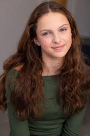 Beneath the Old Oak Tree (Short)