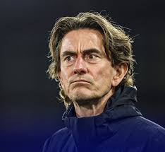 Super Premier League boss in shortlist to replace Thomas Frank 😍👍