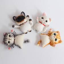 Brooch Cat Needle Felting Kit With Video Instruction For Etsy In 2020 Needle Felted Animals Needle Felting Kits Felt Cat