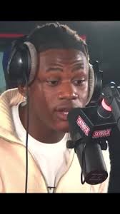 Sa voix est bien douce 🍯 #fypシ #planeterap #skyrock #nina #bobyto #maes  #rapfr