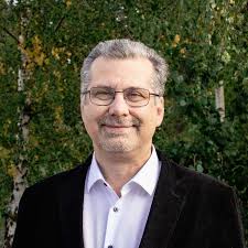 Thomas Pfister Email & Phone Number