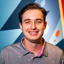 Indoor Golf Simulators in Herald Square, NYC, Virtual Driving Ranges & Bar