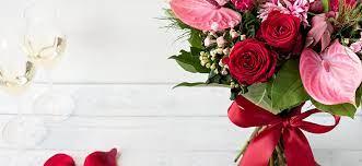 Wow this valentine's day appreciate cheap valentines flowers satisfaction ensured with your valentine's day florals. Valentine Flowers Germany Send Valentine S Flowers Delivered In Germany By Giftsforeurope