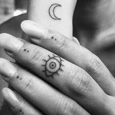 Popsugar Uk Augen Tattoos Kleine Tattoo Ideen Augen Tattoo