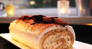 Recette De Buche Tiramisu De Noel Buche Tiramisu Herve Cuisine Tiramisu Facile