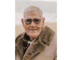 Taylor Layton's Instagram, Twitter & Facebook