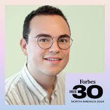 Ellie Dupler's Instagram, Twitter & Facebook