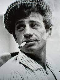 Alexandre dupré éjnek évadján betör egy pazar villába, hogy ellopjon egy értékes festményt, de a tulajdonos felesége rajtakapja. Jean Paul Belmondo Young Image Search Results Schauspieler Filmstars Promis