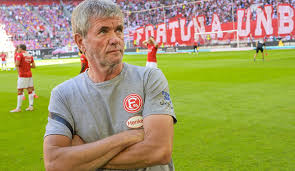 Er ist seit dem 12. Interview Mit Friedhelm Funkel Bayerns Pokalsieg War Ungerecht