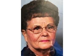 Mary Tustin's Instagram, Twitter & Facebook