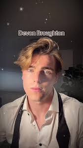 Devon Benson's Instagram, Twitter & Facebook