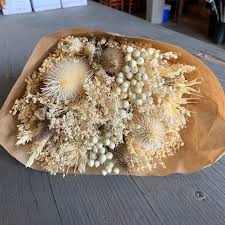 Fiftyflowers provides fresh and direct, wholesale flowers, including wholesale flower availability. Cream Fantasy Dried Bouquet Florabundance Wholesale Flowers