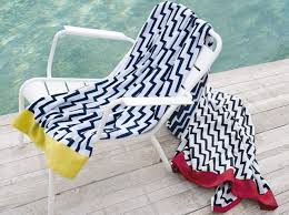 Du linge pas cher mais de qualité. Serviette De Plage Trouvez Celle A Votre Image Elle Decoration