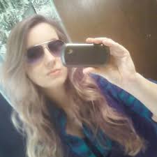 Robin Melvin (@robinbanbeeno)