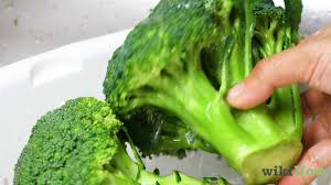 At about the same time you will notice a color change as the bright green color begins to turn yellow and it's crisp texture will become limp. 3 Ways To Clean Broccoli Wikihow