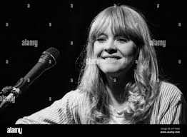 Country music singer female Black and White Stock Photos & Images