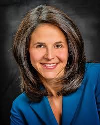 Mindy Stone's Instagram, Twitter & Facebook