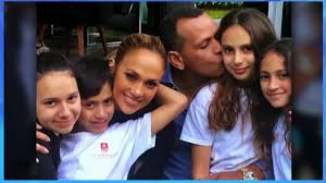 My what do people think about the news that jennifer lopez and ben affleck have been hanging out again? Jennifer Lopez Verpasst Alex Rodriguez Tochter Natasha Ein Makeover