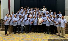Menolong orang yang tidak tahu berterima kasih. Malaysiakini Isu Token Amk Seperti Lepaskan Anjing Tersepit Kata Hilman