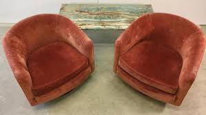 Check spelling or type a new query. Pair Of Woodmark Originals Swivel Chairs Style Of Milo Baughman At 1stdibs