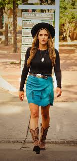 Some youtubers have made a name for themselves, by creating fashion and beauty videos. World Travels People Places Coffee