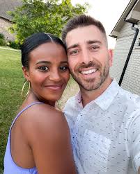 Megan Duke's Instagram, Twitter & Facebook